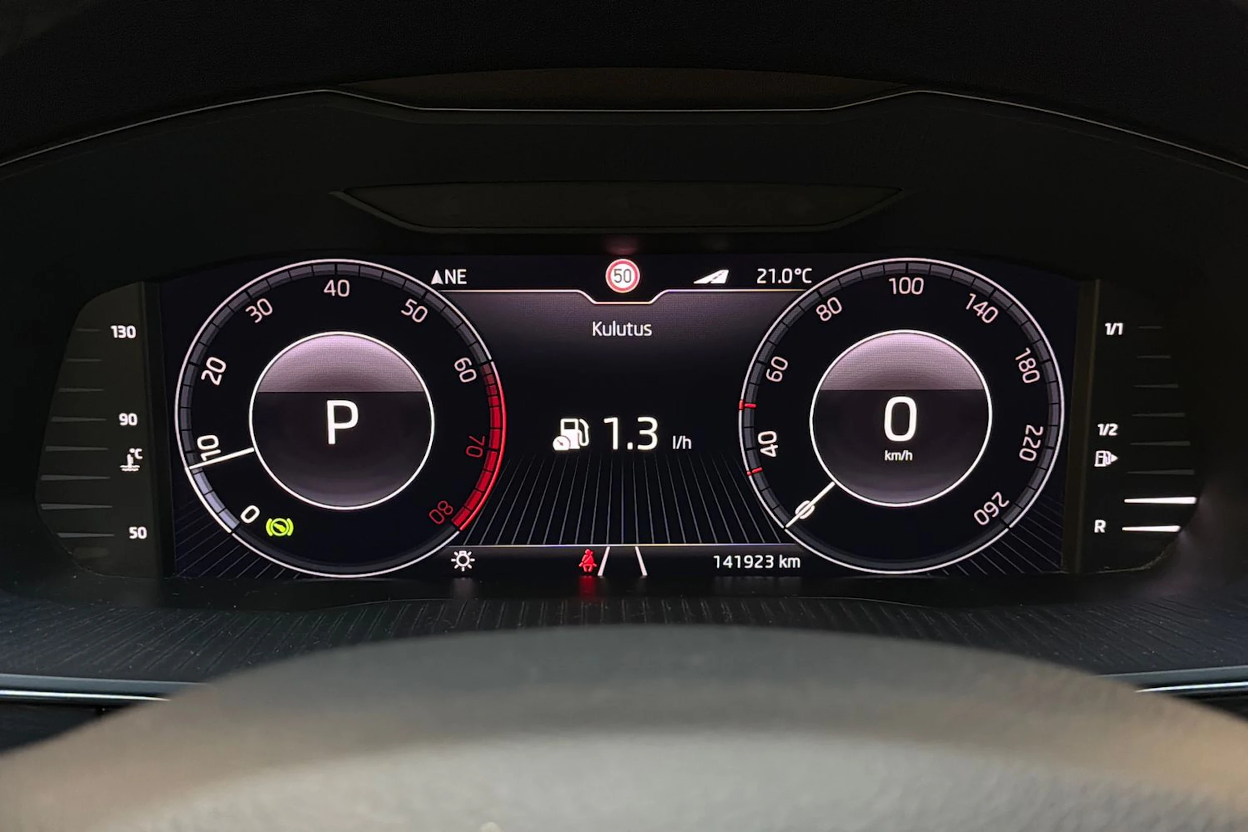 met. harmaa Skoda Superb 2021 kuva 17.