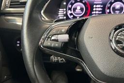 Ruskea (beige) Skoda Superb 2021 kuva 16.