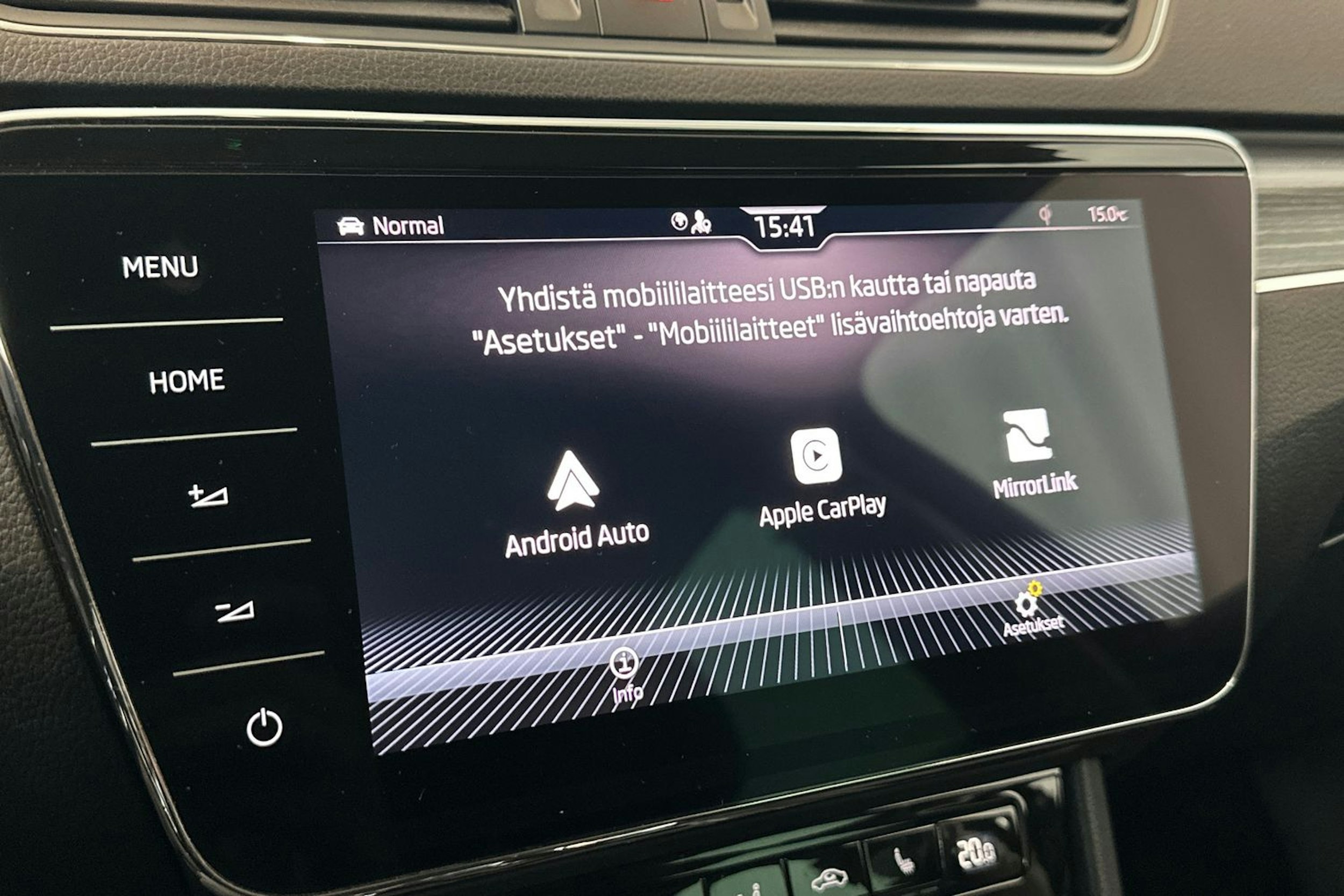 Ruskea (beige) Skoda Superb 2021 kuva 21.
