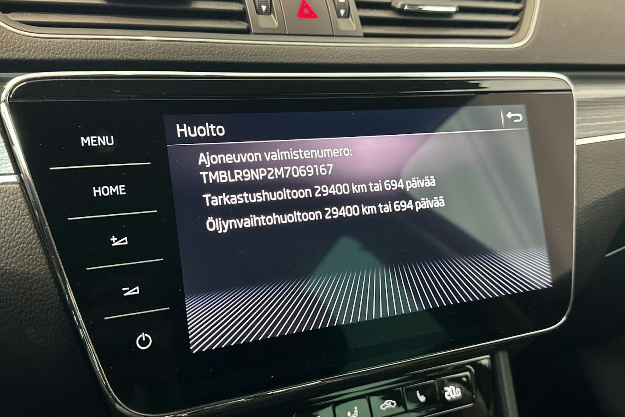 Ruskea (beige) Skoda Superb 2021 kuva 22.
