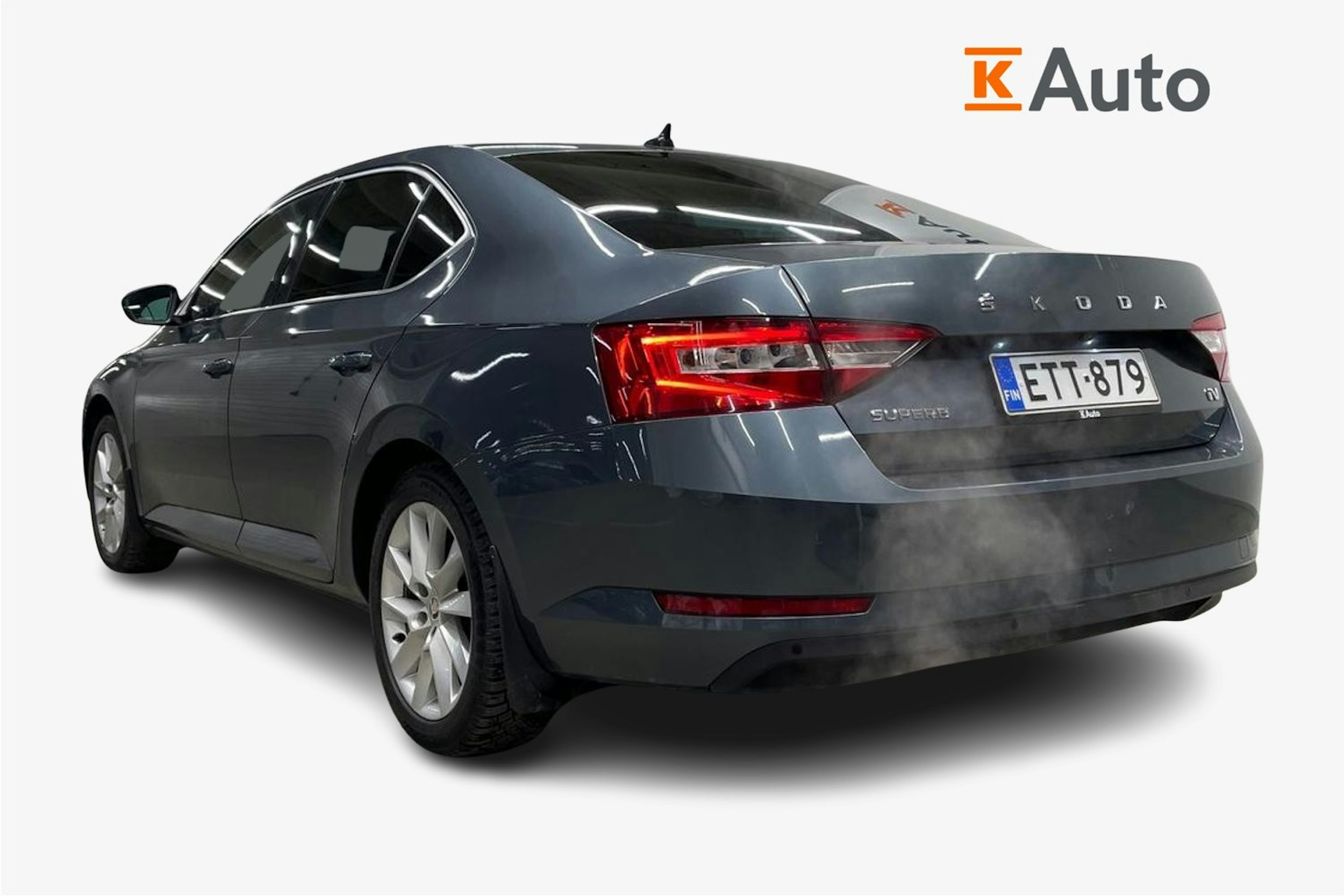 harmaa Skoda Superb 2021 kuva 2.