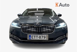 harmaa Skoda Superb 2021 kuva 4.
