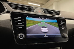 harmaa Skoda Superb 2021 kuva 18.