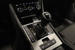 harmaa Skoda Superb 2021 kuva 19.