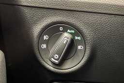 harmaa Skoda Superb 2021 kuva 20.