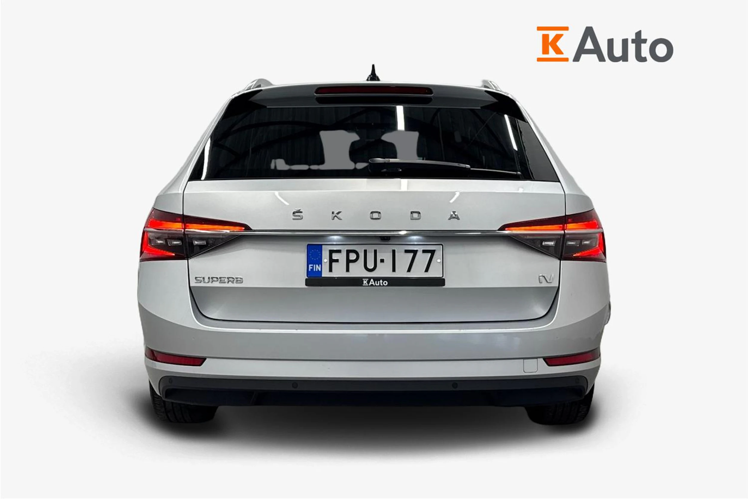 harmaa Skoda Superb 2021 kuva 4.