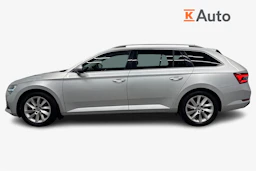 harmaa Skoda Superb 2021 kuva 7.