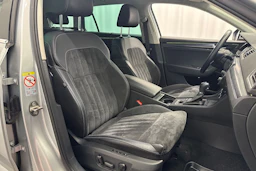 harmaa Skoda Superb 2021 kuva 15.