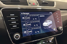harmaa Skoda Superb 2021 kuva 29.