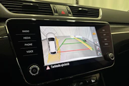 harmaa Skoda Superb 2021 kuva 30.
