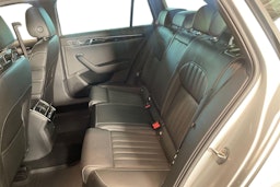 harmaa Skoda Superb 2021 kuva 10.