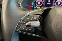 harmaa Skoda Superb 2021 kuva 20.