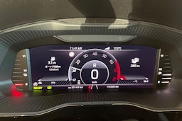 harmaa Skoda Superb 2021 kuva 22.