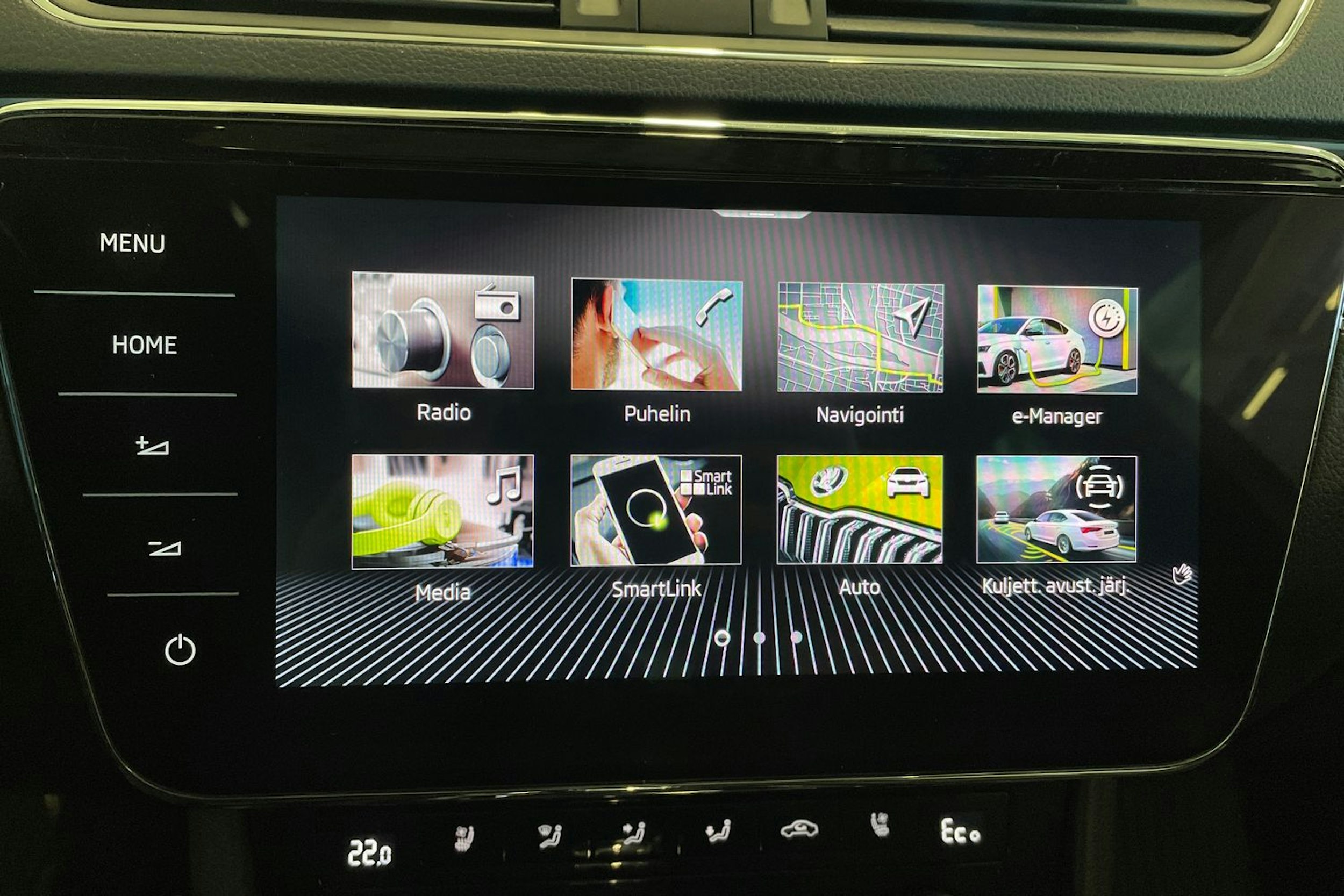 harmaa Skoda Superb 2021 kuva 26.