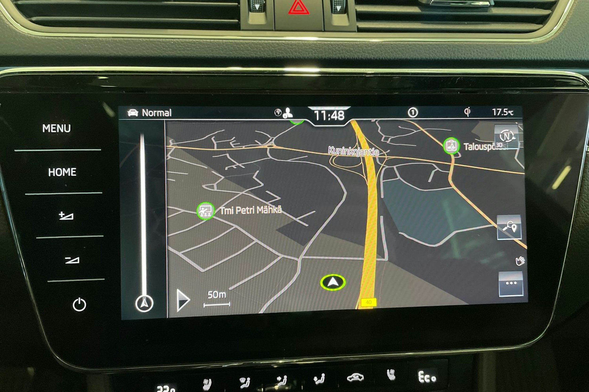 harmaa Skoda Superb 2021 kuva 27.