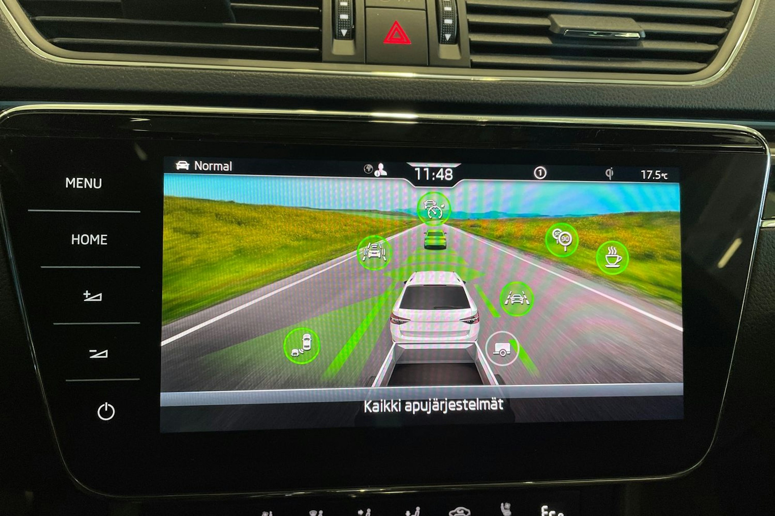 harmaa Skoda Superb 2021 kuva 29.