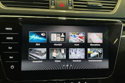 harmaa Skoda Superb 2021 kuva 31.