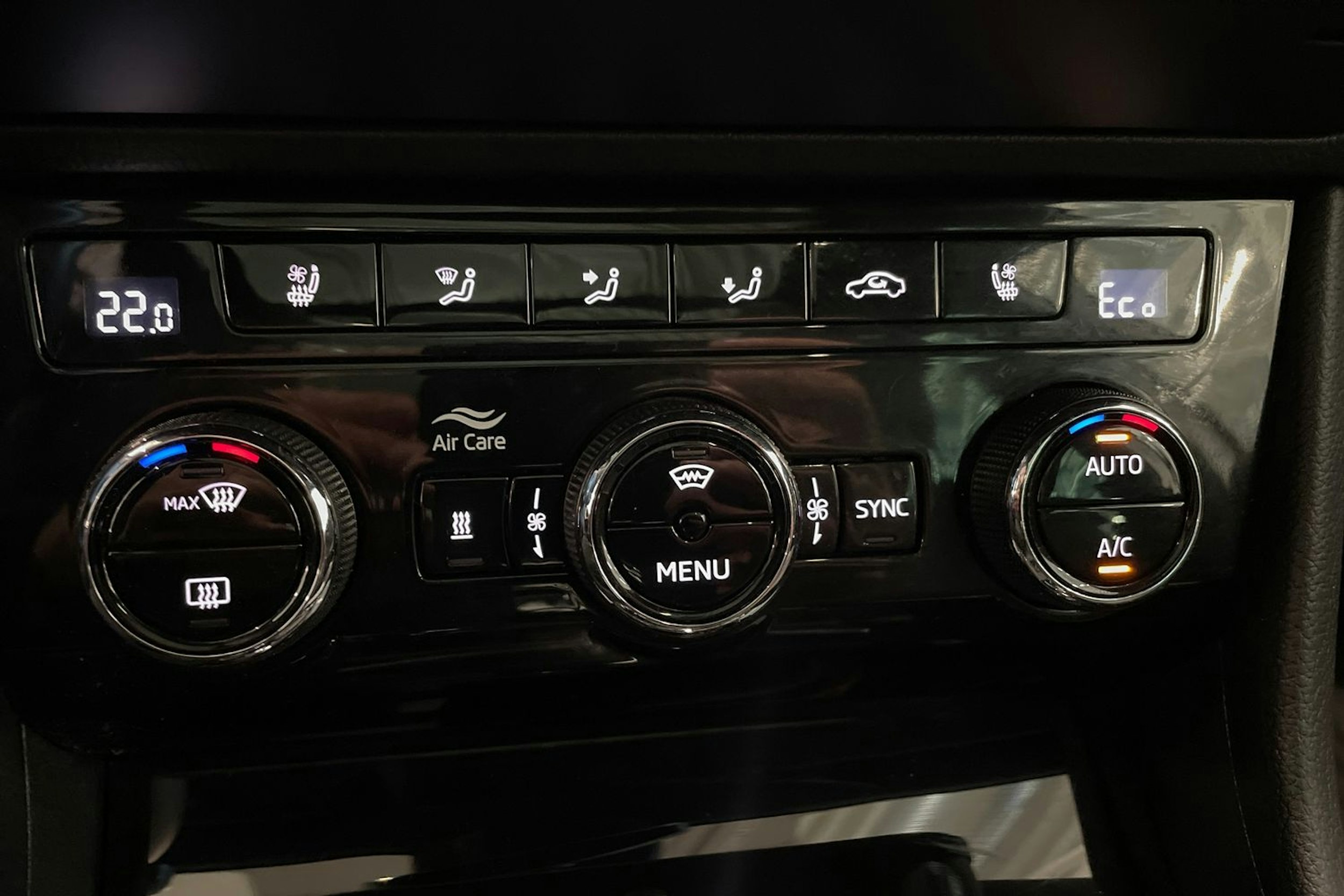 harmaa Skoda Superb 2021 kuva 34.