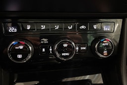 harmaa Skoda Superb 2021 kuva 34.