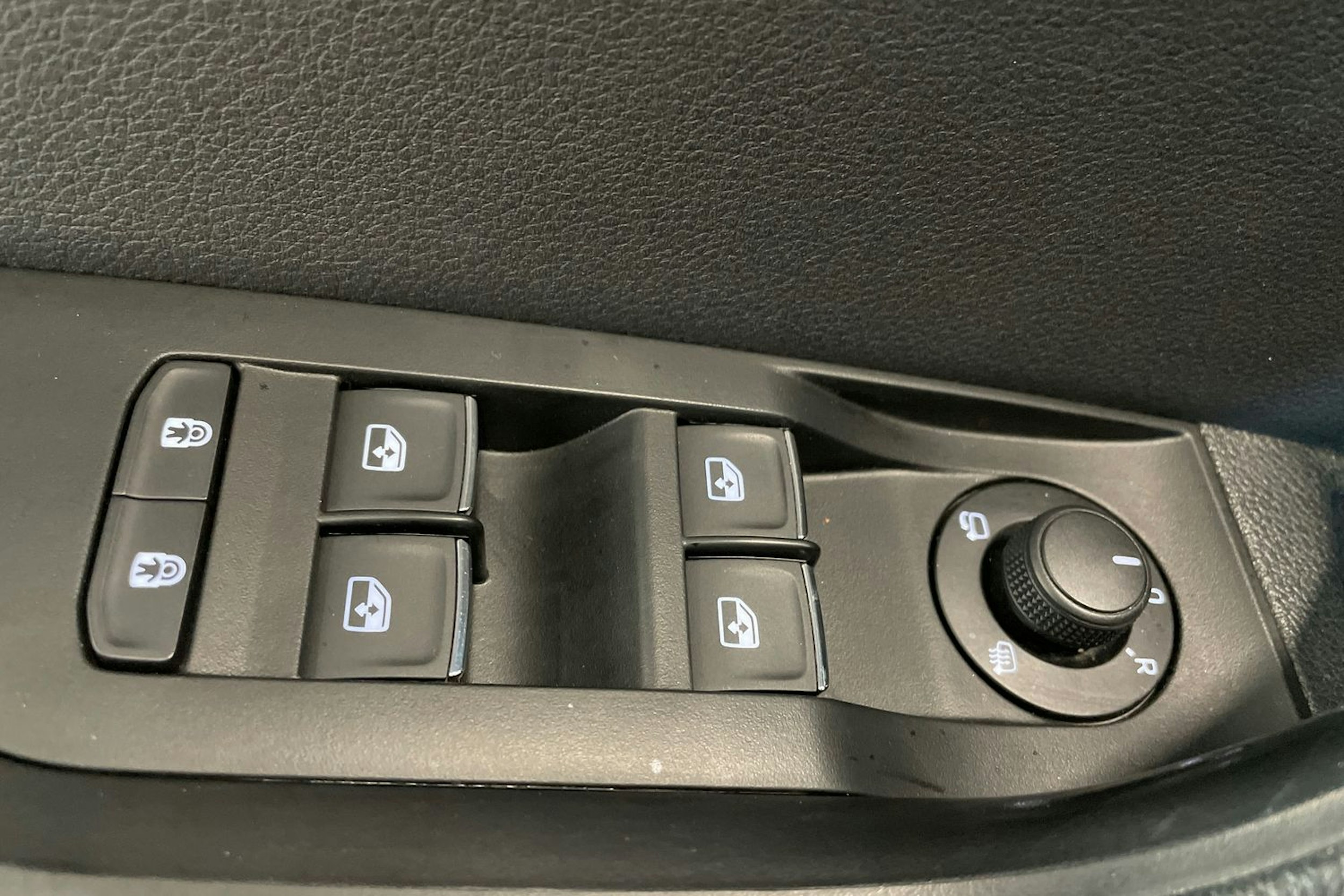 harmaa Skoda Superb 2021 kuva 37.