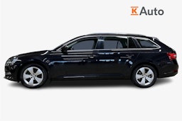 musta Skoda Superb 2021 kuva 6.