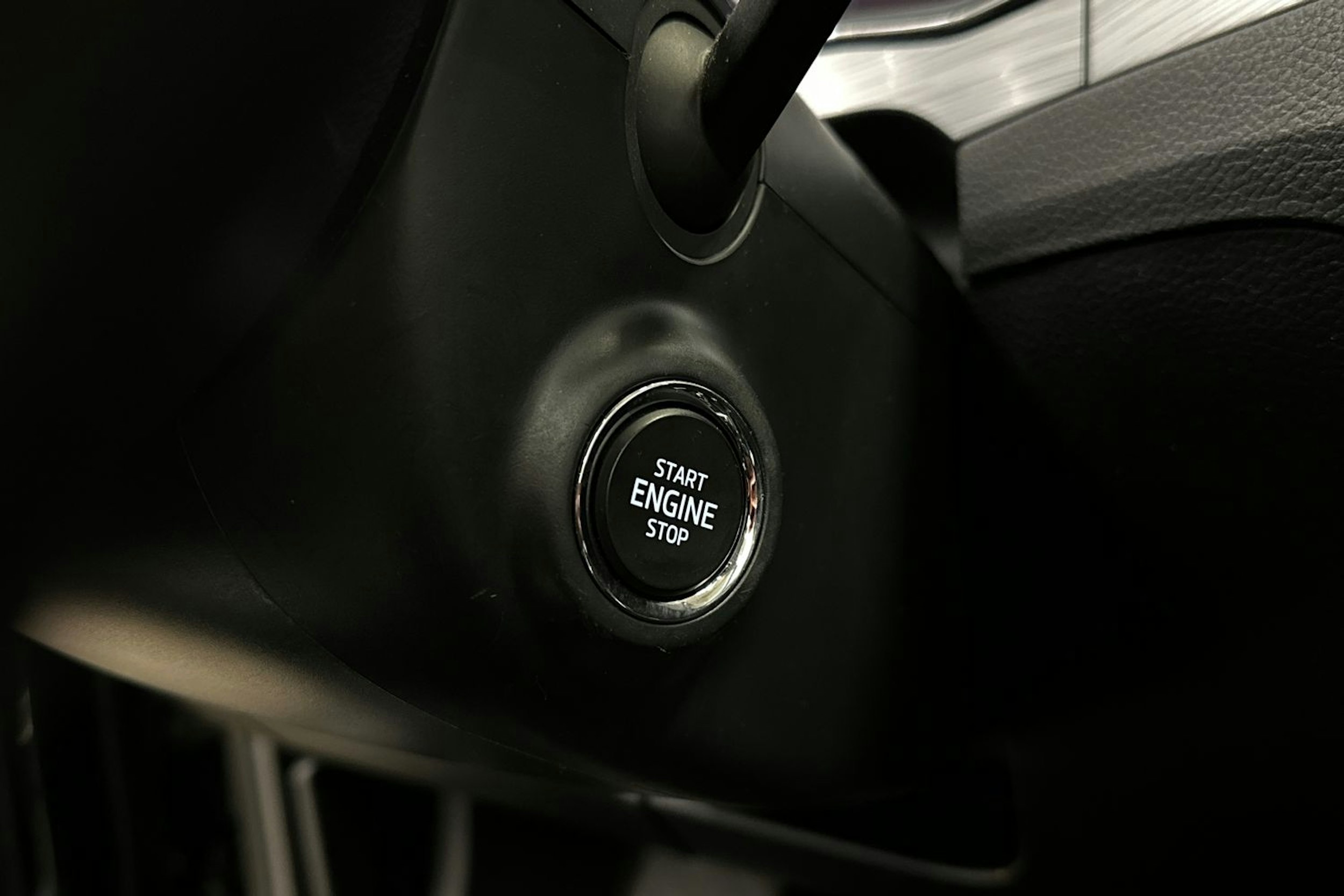 musta Skoda Superb 2021 kuva 30.