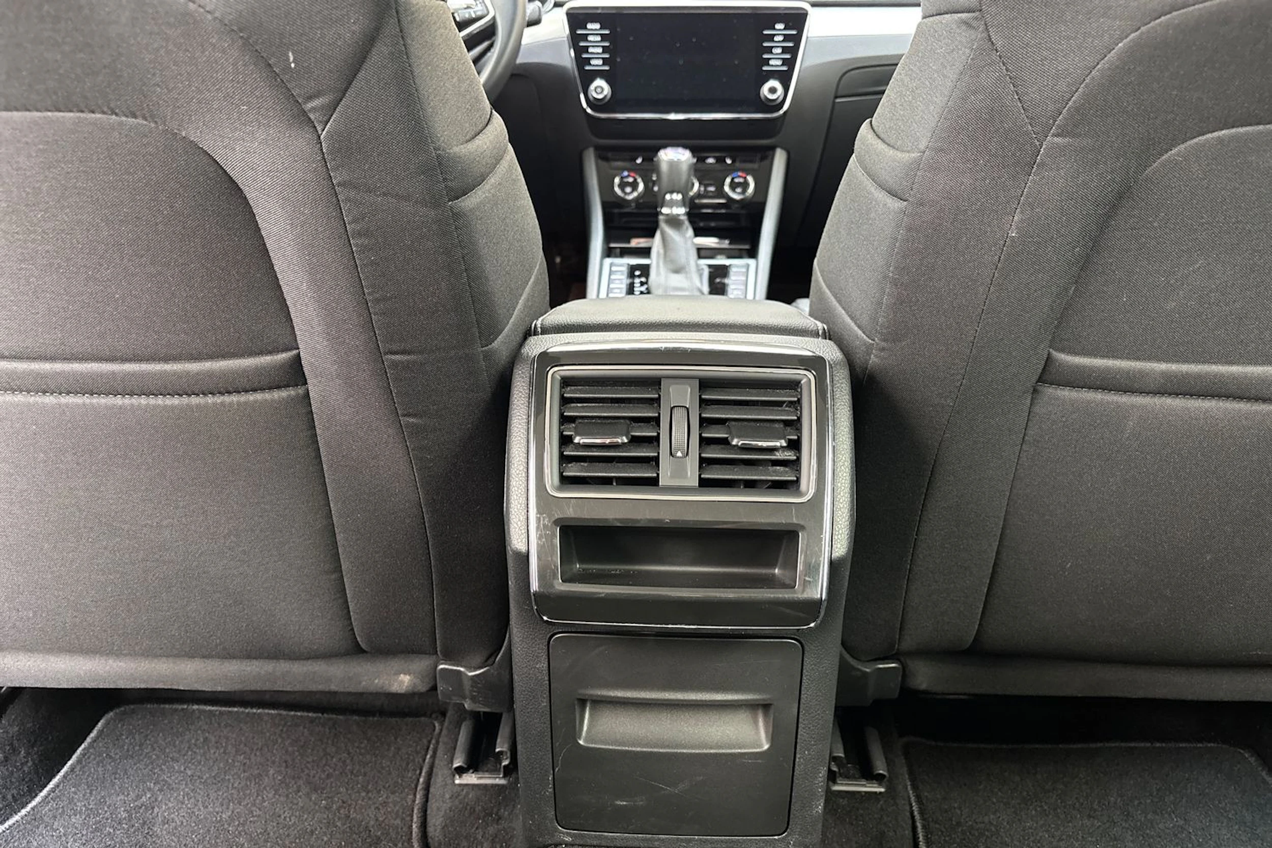 hopea Skoda Superb 2022 kuva 14.