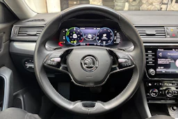 hopea Skoda Superb 2022 kuva 16.
