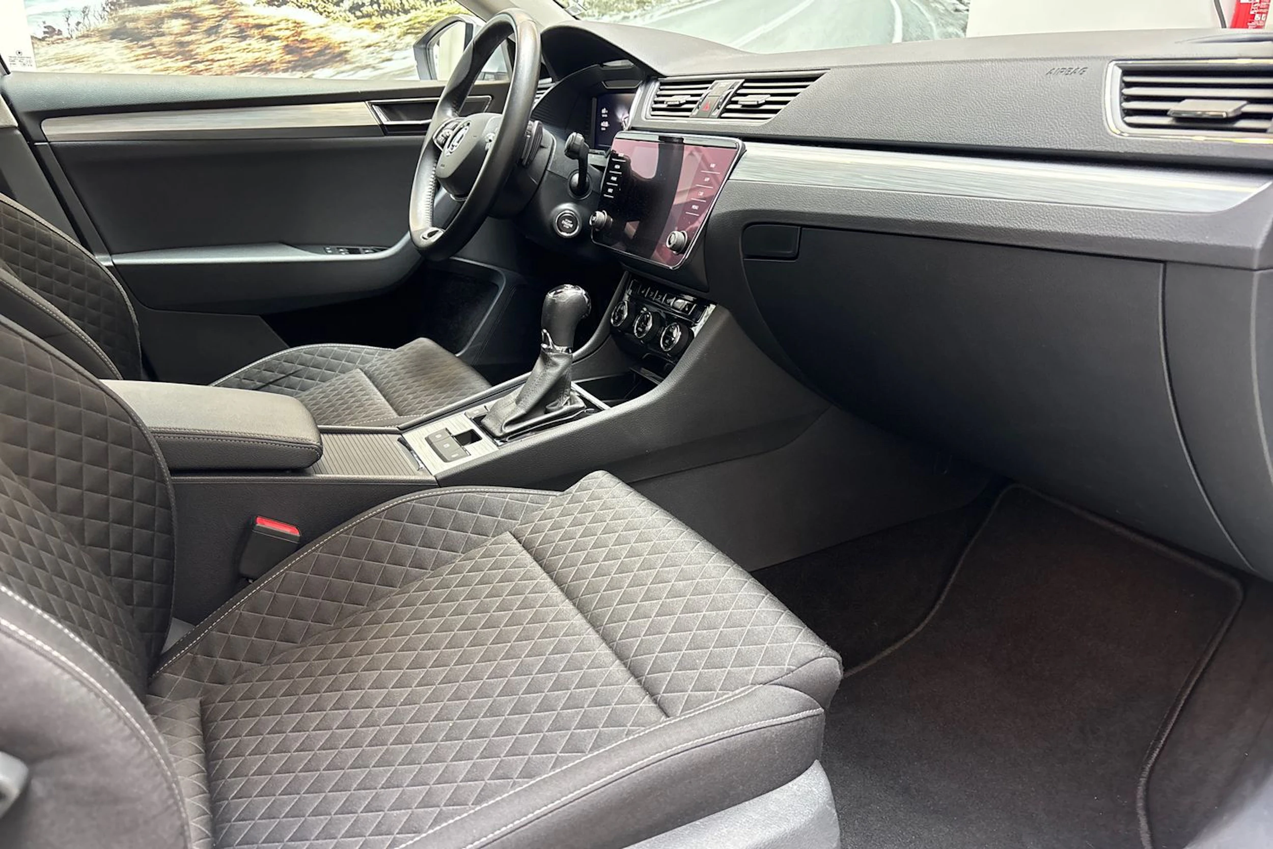 hopea Skoda Superb 2022 kuva 22.