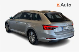 harmaa Skoda Superb 2021 kuva 2.