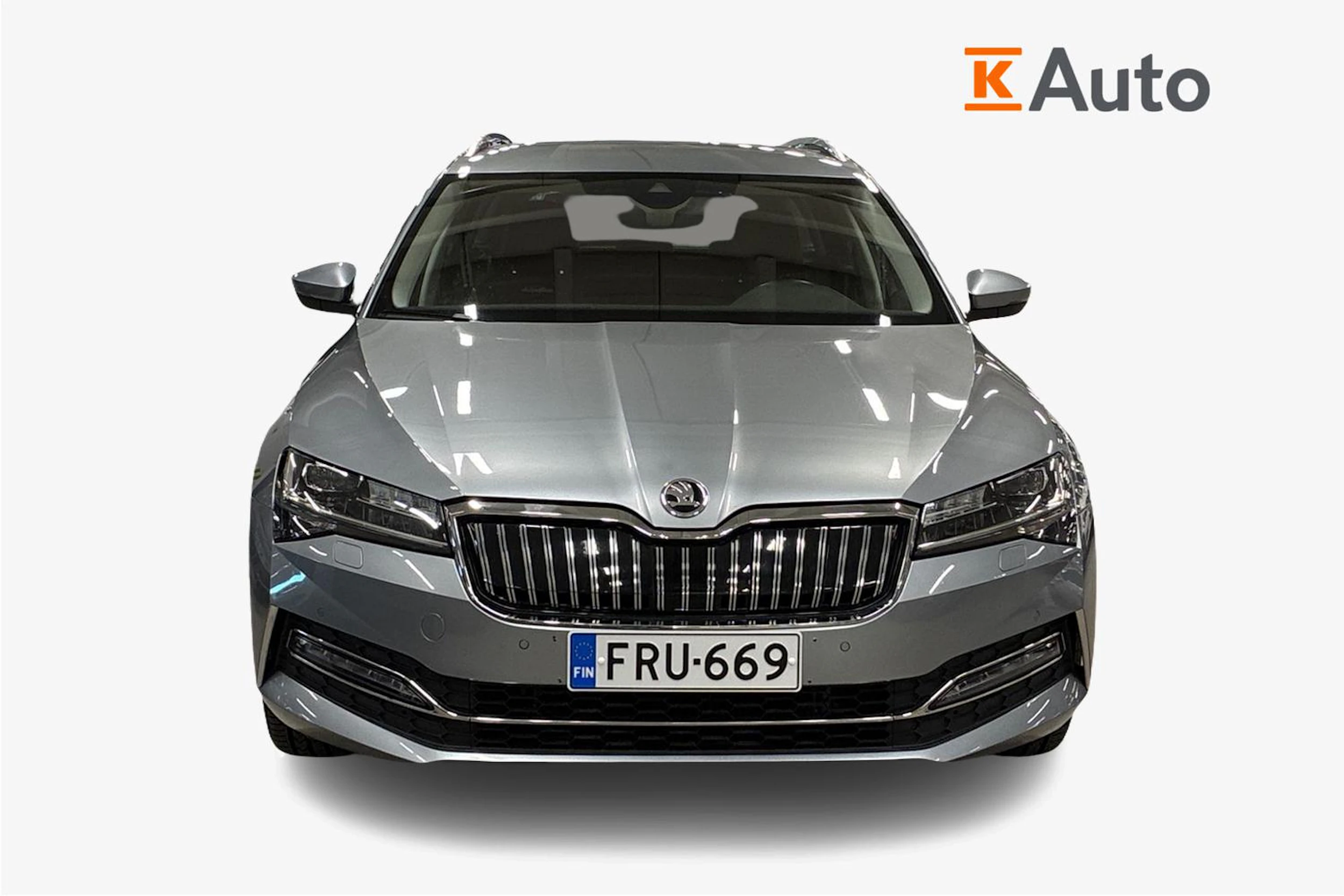 harmaa Skoda Superb 2021 kuva 4.