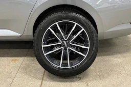 harmaa Skoda Superb 2021 kuva 10.