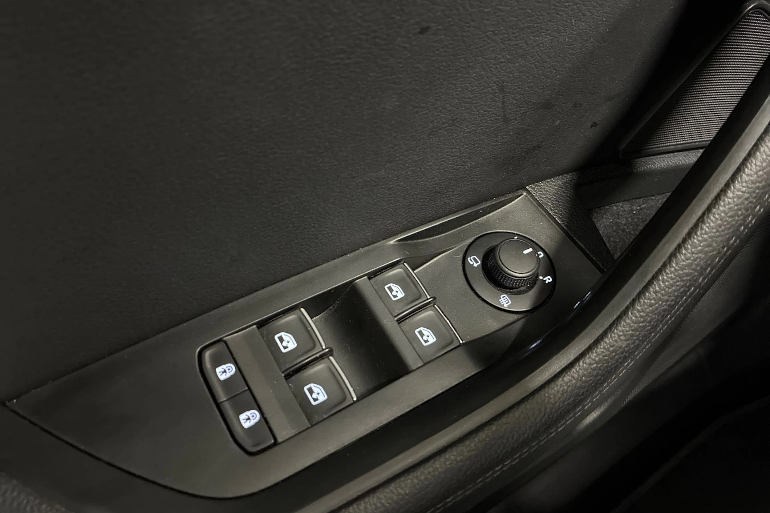 harmaa Skoda Superb 2021 kuva 18.