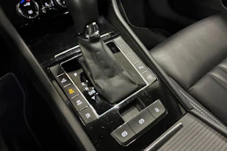 harmaa Skoda Superb 2021 kuva 19.