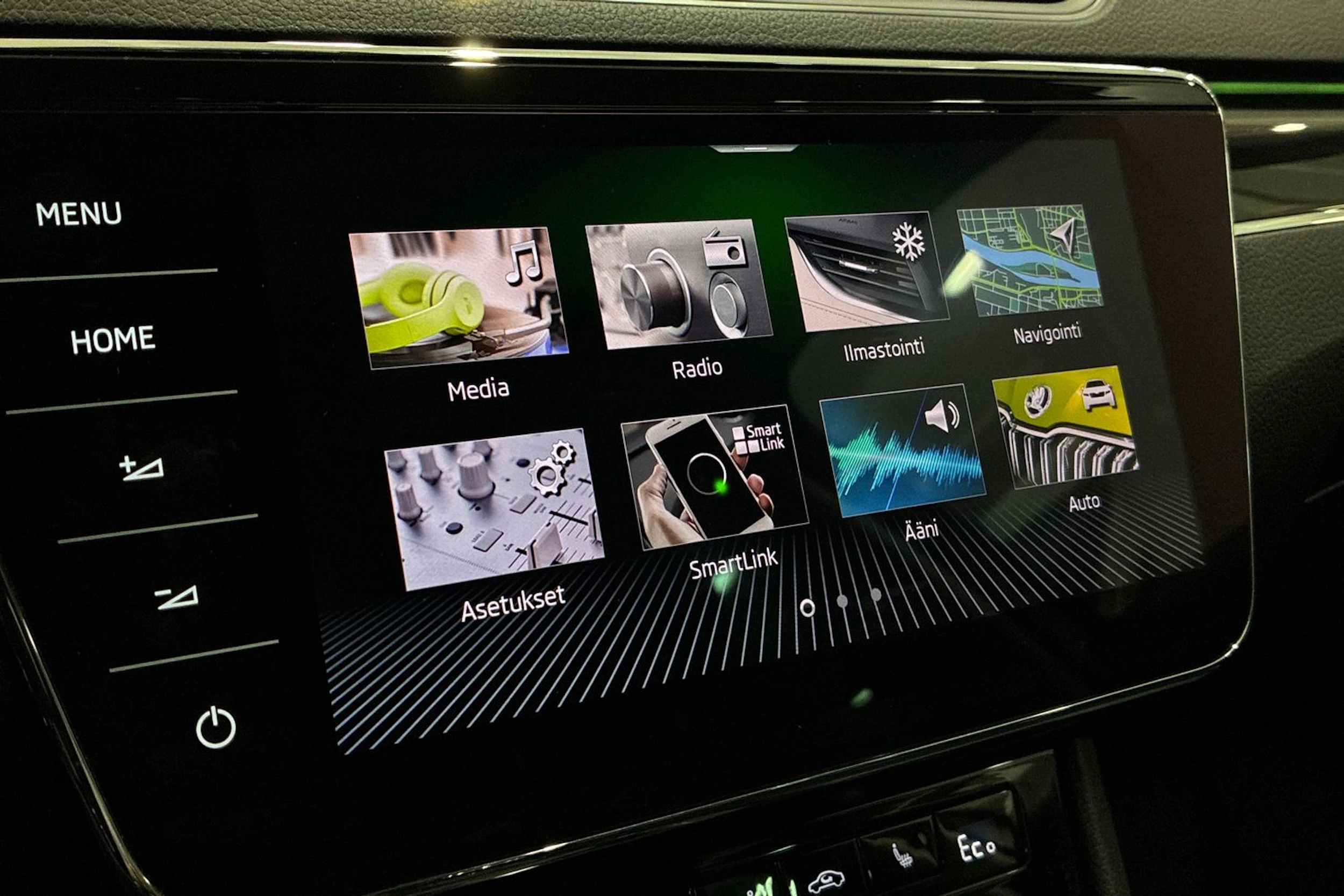 harmaa Skoda Superb 2021 kuva 21.
