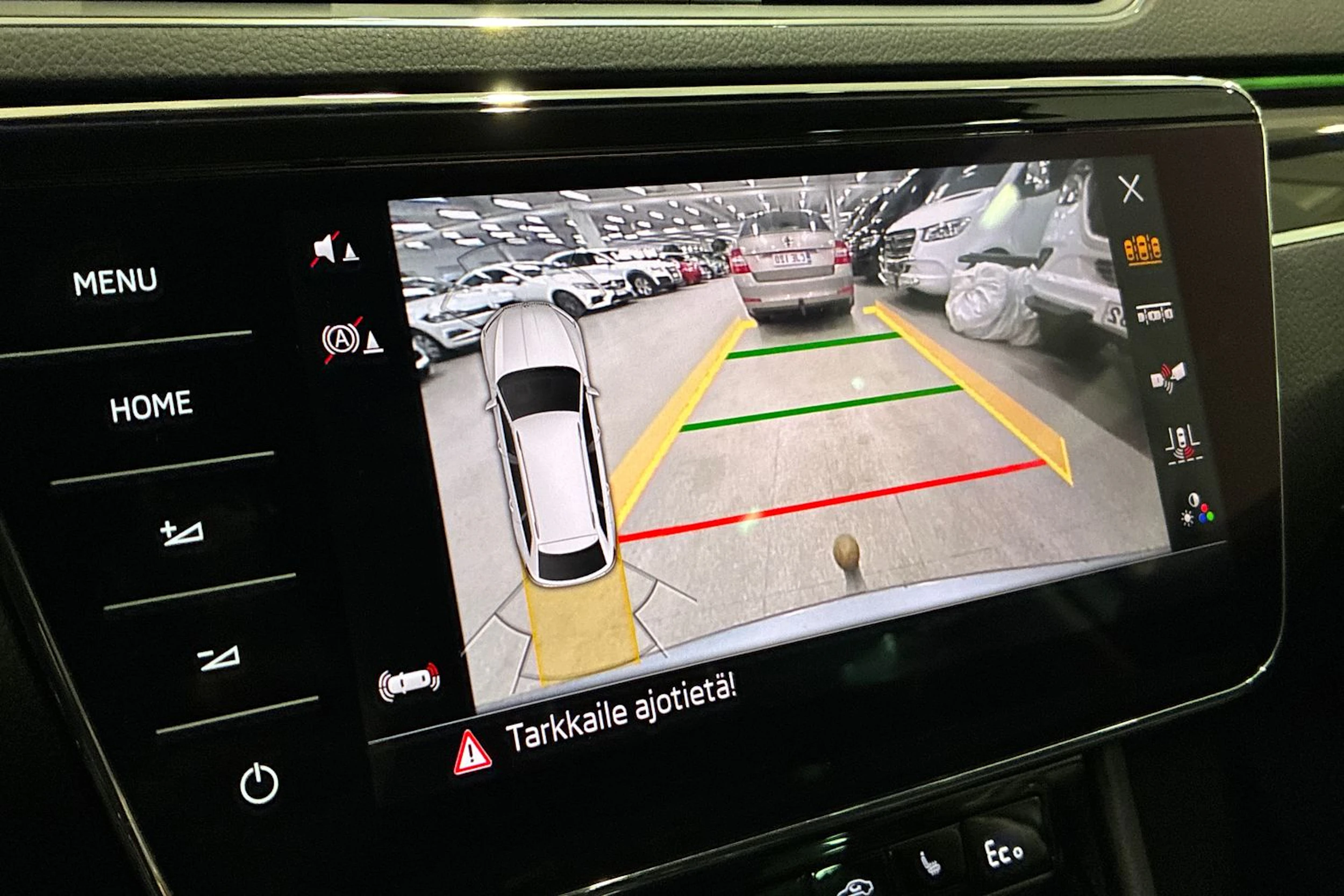 harmaa Skoda Superb 2021 kuva 22.