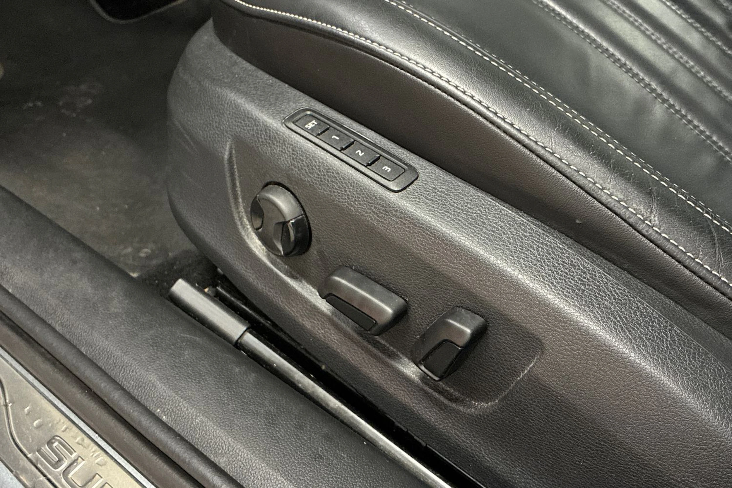 harmaa Skoda Superb 2021 kuva 27.