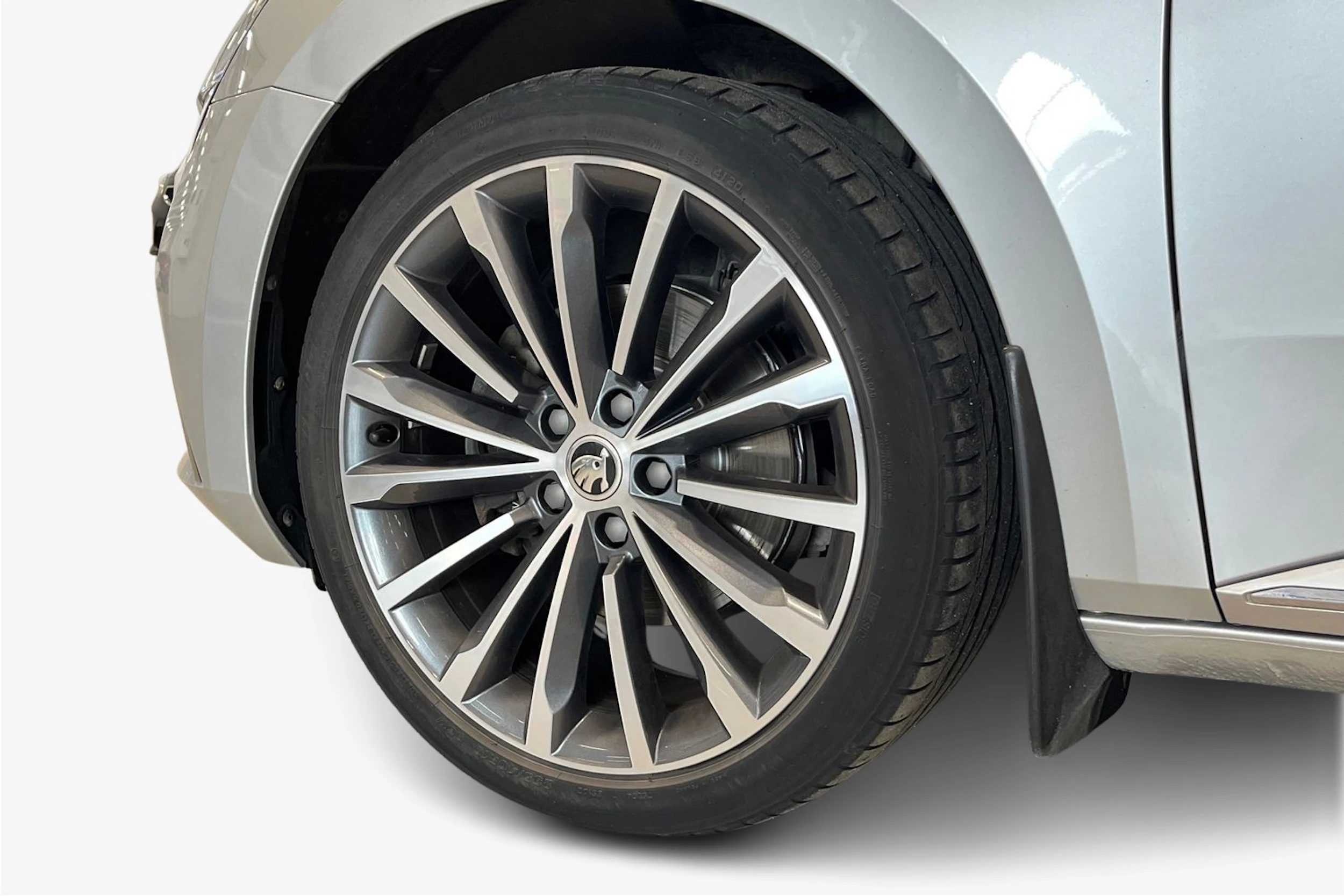 hopea Skoda Superb 2021 kuva 9.