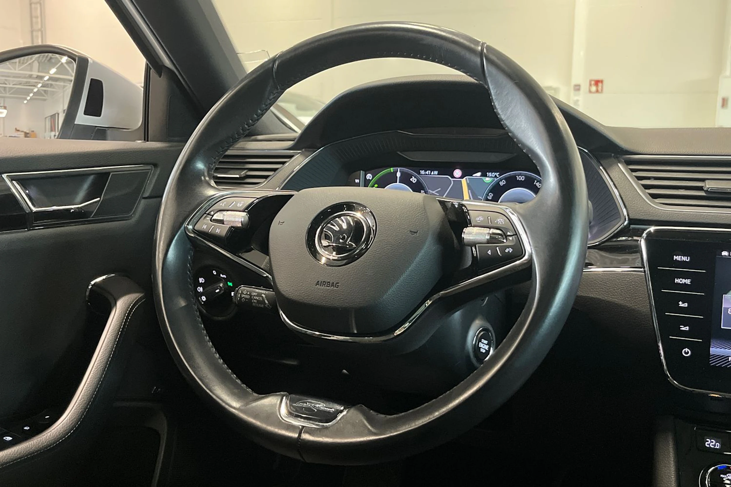 hopea Skoda Superb 2021 kuva 13.