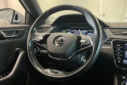 hopea Skoda Superb 2021 kuva 13.