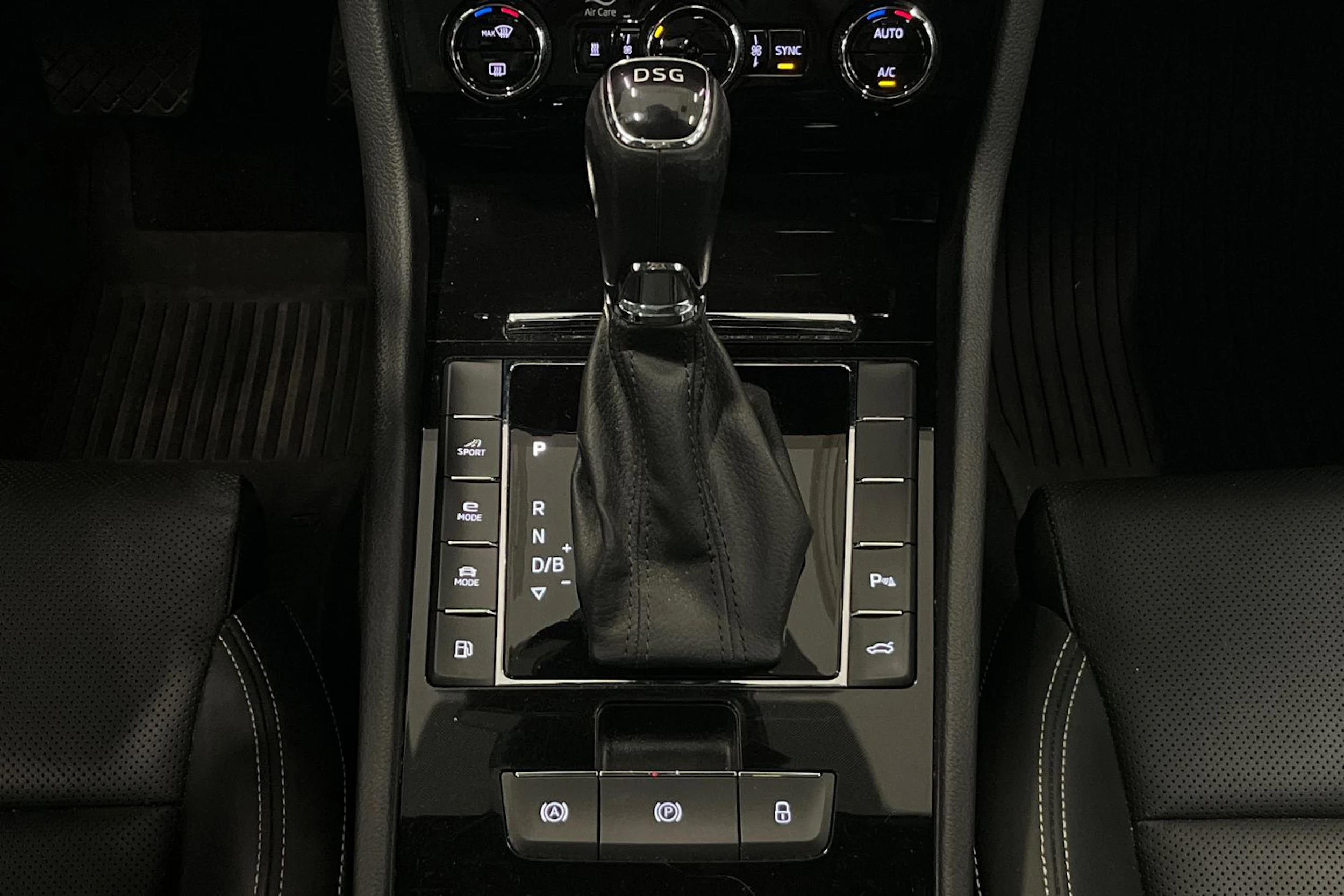 hopea Skoda Superb 2021 kuva 27.