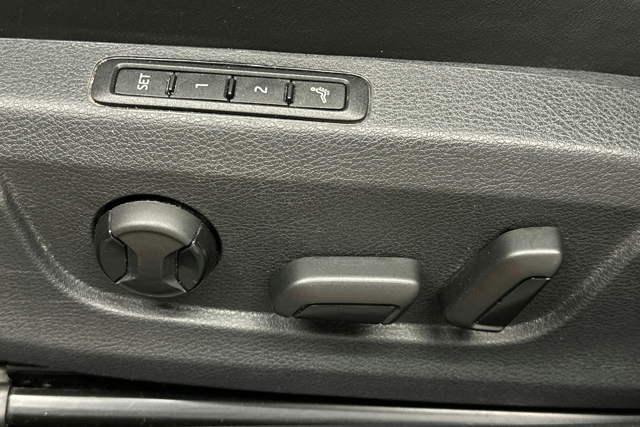 sininen Skoda Superb 2021 kuva 16.