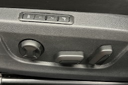 sininen Skoda Superb 2021 kuva 16.