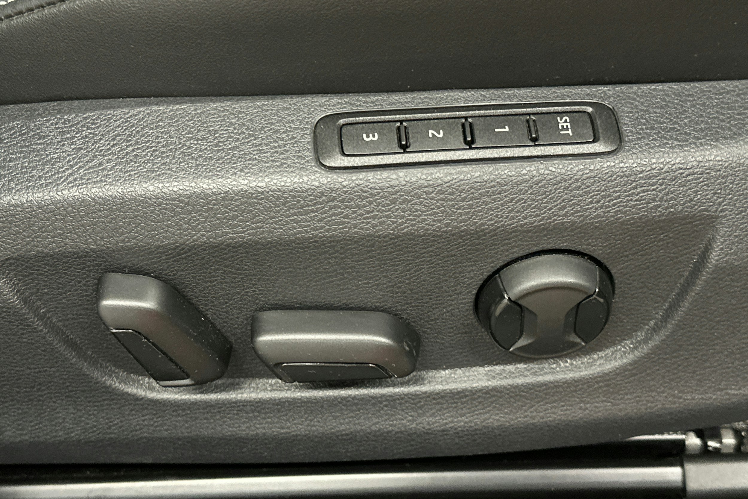 sininen Skoda Superb 2021 kuva 17.