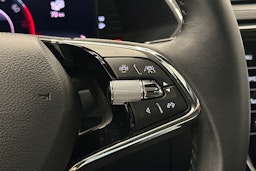 sininen Skoda Superb 2021 kuva 20.