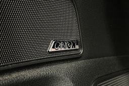 sininen Skoda Superb 2021 kuva 32.