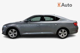harmaa Skoda Superb 2021 kuva 5.