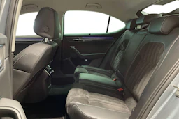 harmaa Skoda Superb 2021 kuva 8.