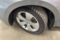 harmaa Skoda Superb 2021 kuva 10.