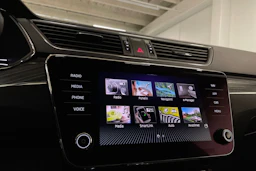 harmaa Skoda Superb 2021 kuva 14.